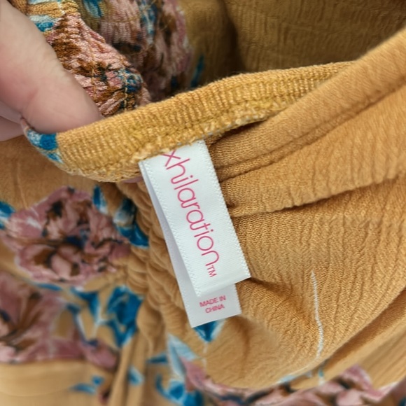 Floral maxi dress size large - Picture 2 of 4